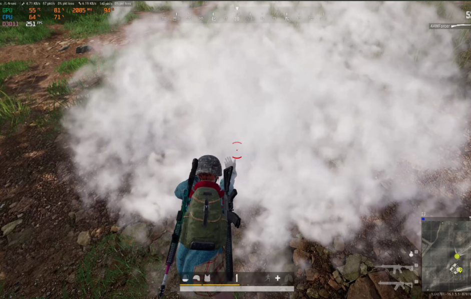 绝地求生怎么蹲下扔烟雾弹好